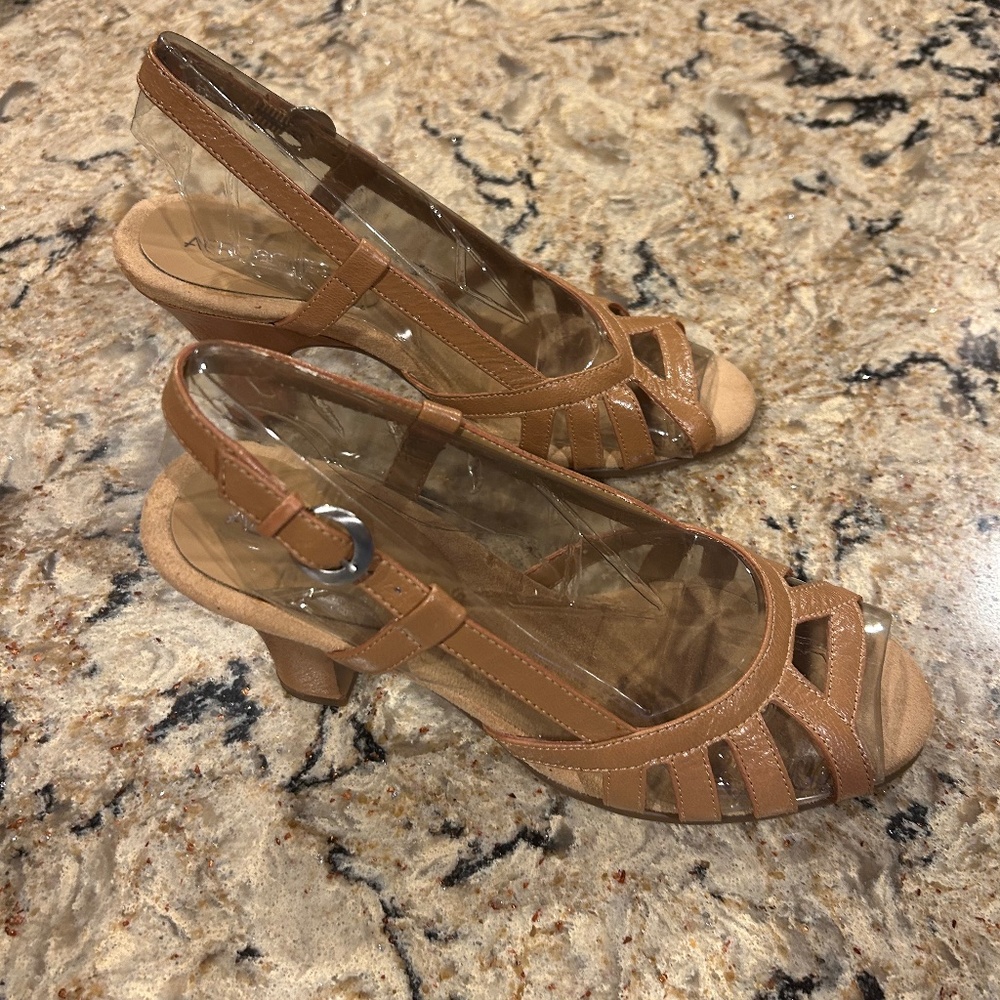 Ladies AEROSOLES  shoes